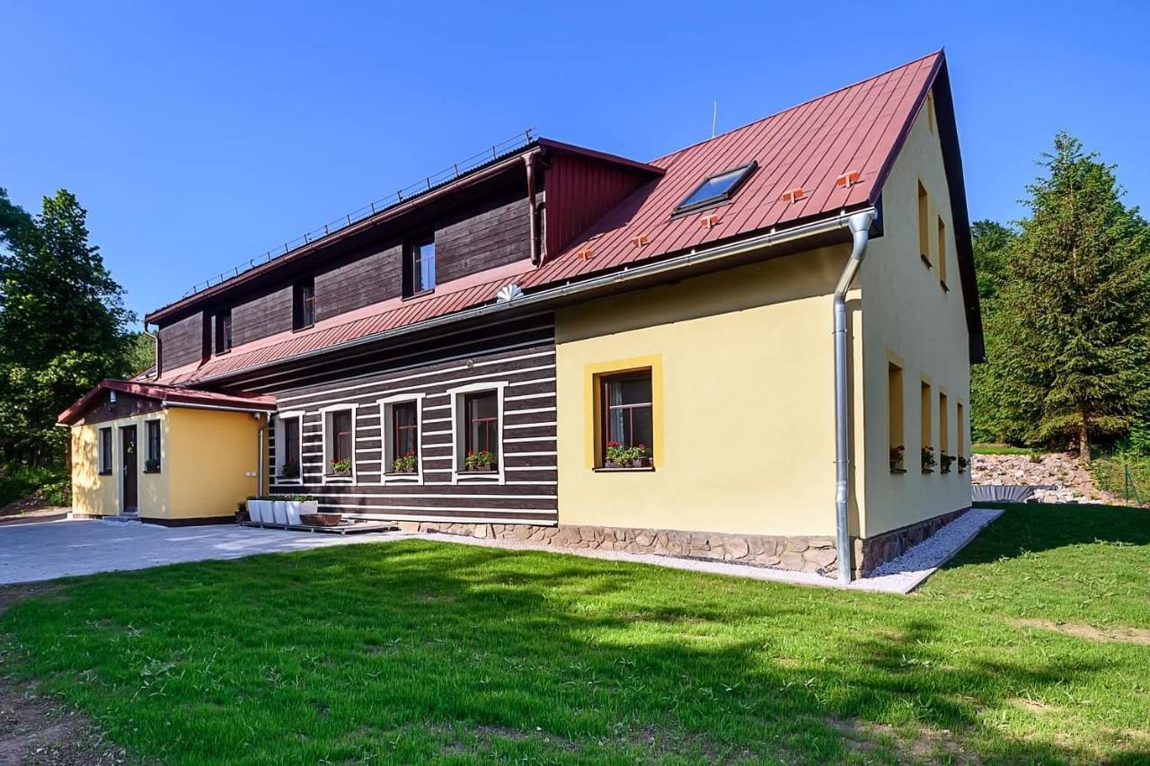 Chalupa Krenov 62 Bernsdorf エクステリア 写真