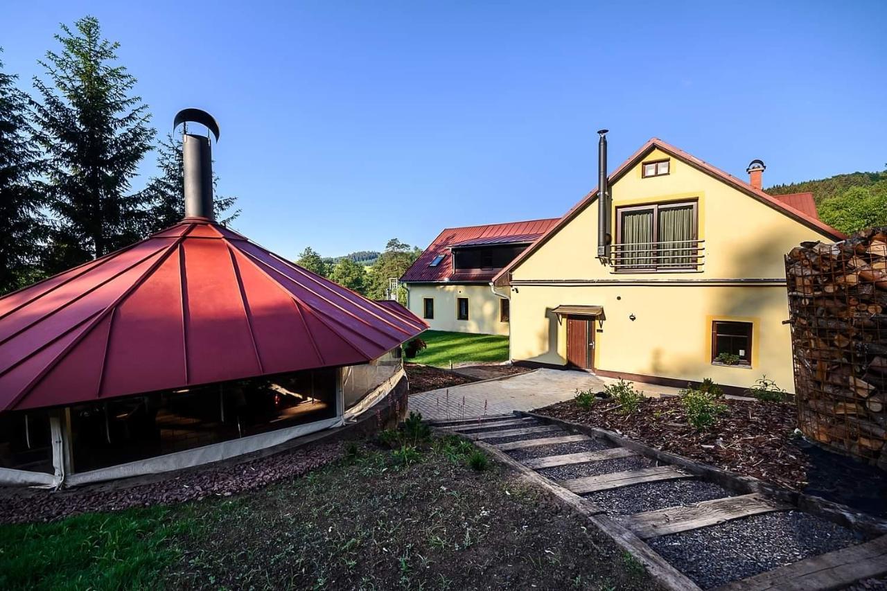 Chalupa Krenov 62 Bernsdorf エクステリア 写真