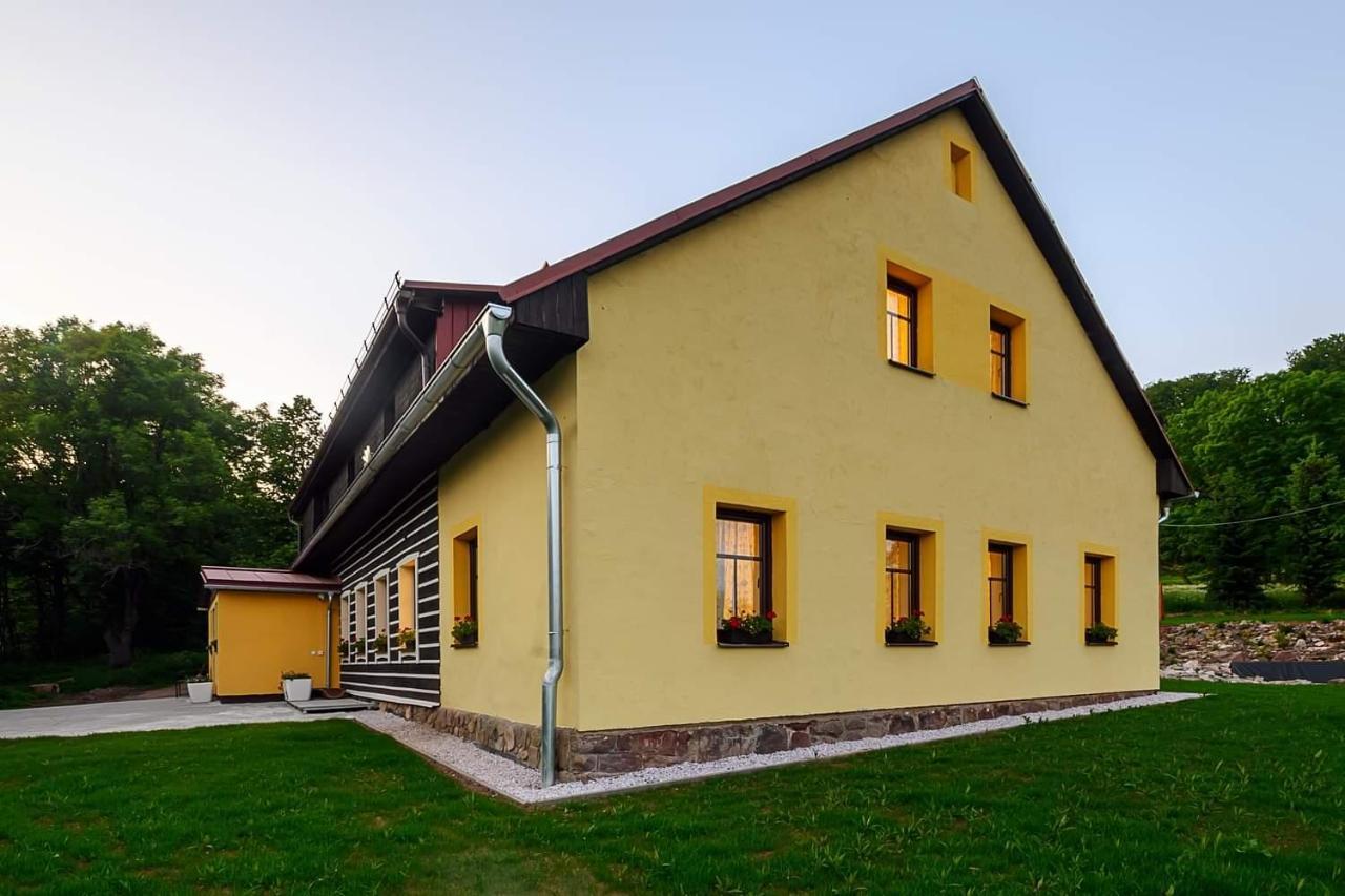 Chalupa Krenov 62 Bernsdorf エクステリア 写真